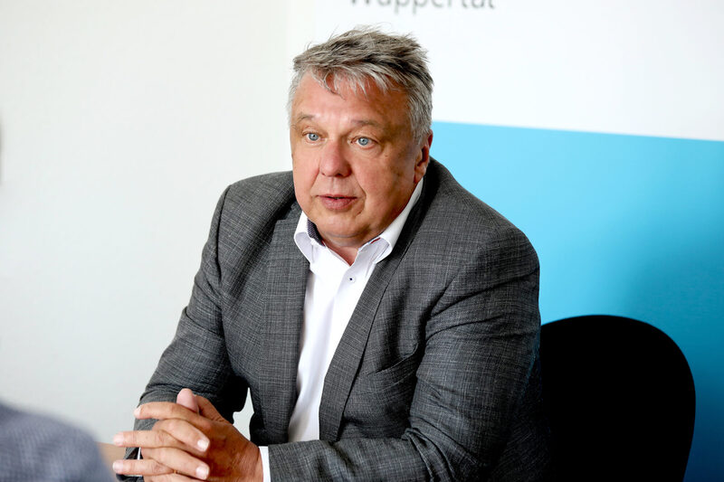 Herr Thomas Lenz, Vorstandsvorsitzender der Jobcenter Wuppertal AöR
